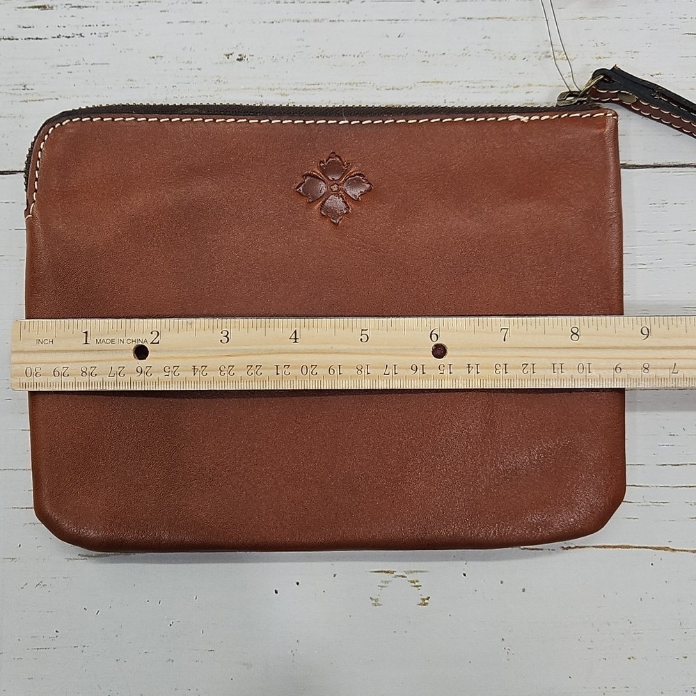 Patricia Nash Tan Cassini Clutch Wristlet 100% Leather Purse 8.75" x 6.5" P34901 - Picture 10 of 12